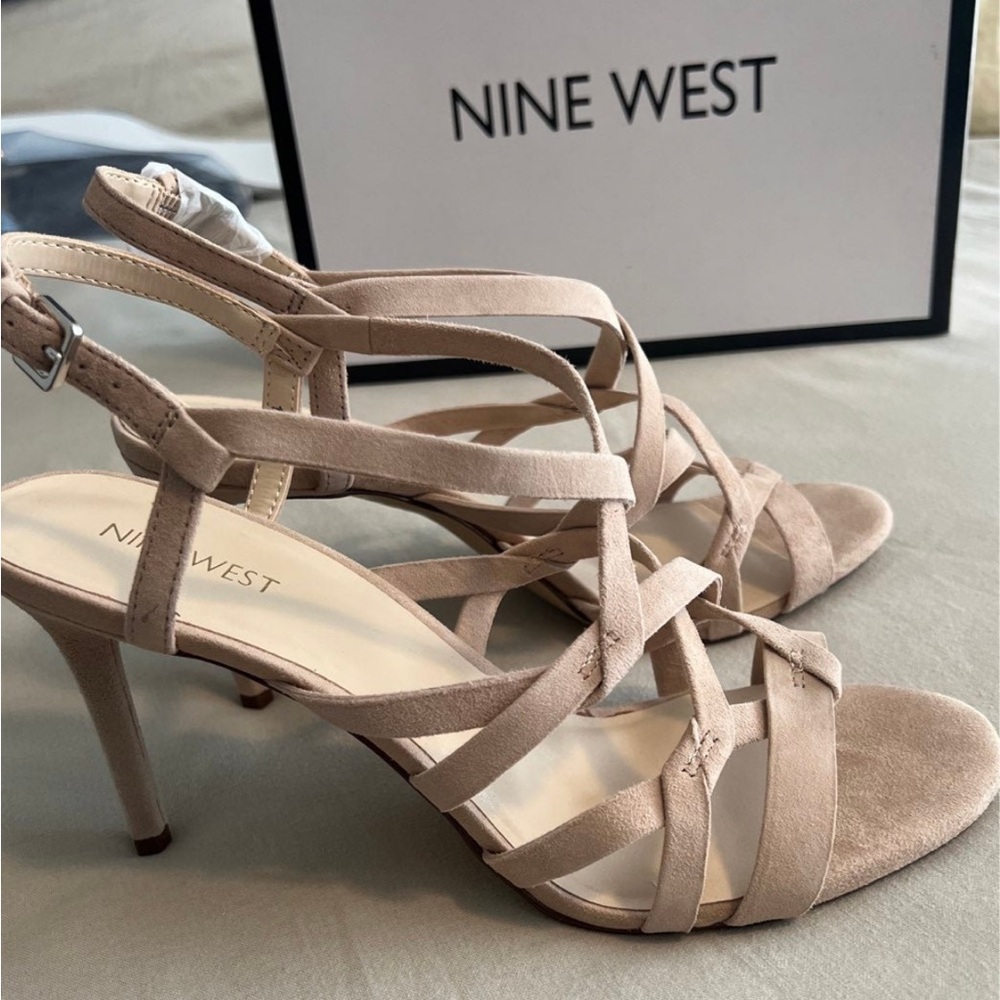Nine West tan beige heels size 10